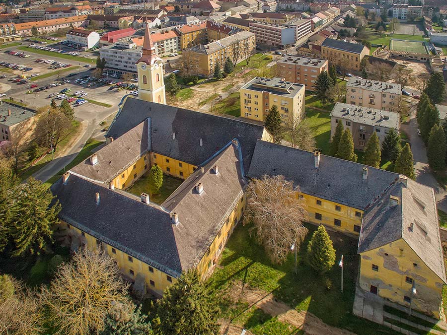 donjogradska-crkva-franjevacki-samostan